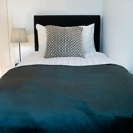 Central 2 Bedroom Luxury Home Close To River Ness Inverness Exteriör bild